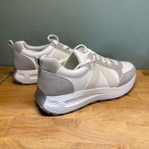 Stylish‎ Women's Sneakers in White and Gray